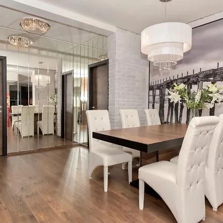 Nightingale Luxury *