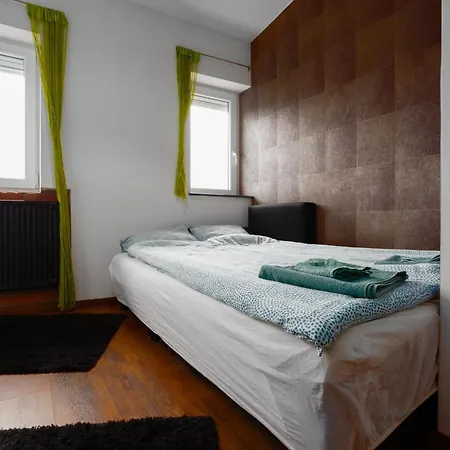 Nightingale Luxury *