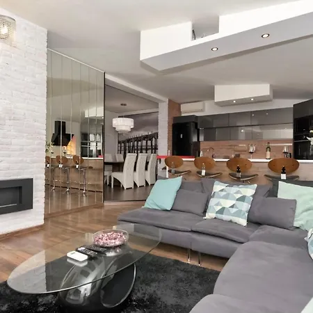 公寓 Nightingale Luxury 布达佩斯