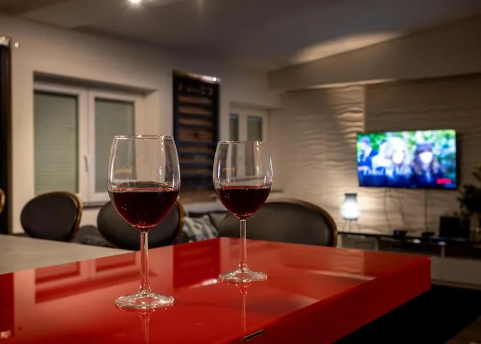 Nightingale Luxury * Budapesta